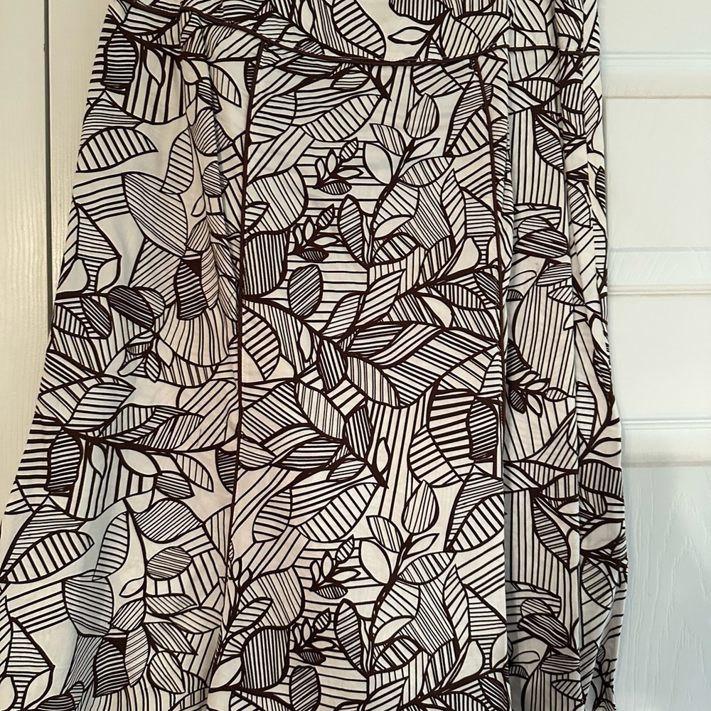 Kim Rogers Chocolate and White Leaf Pattern Blouse